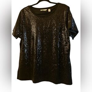Isaac Mizrahi Black Sequin Short Sleeve Top. Size Large. 44” Bust 27” Length